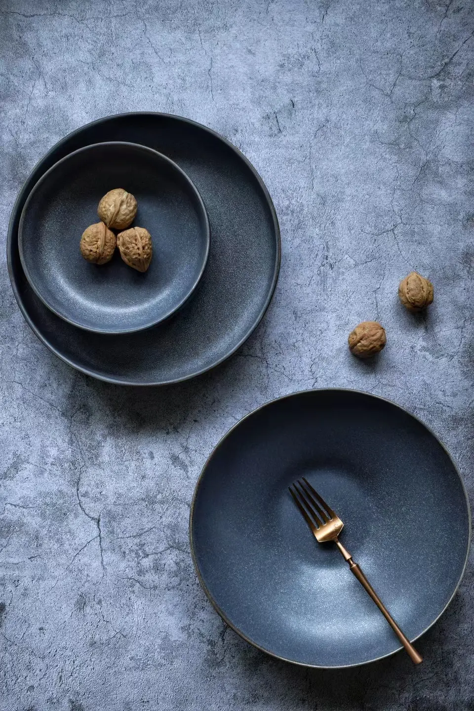 stoneware dinner plates