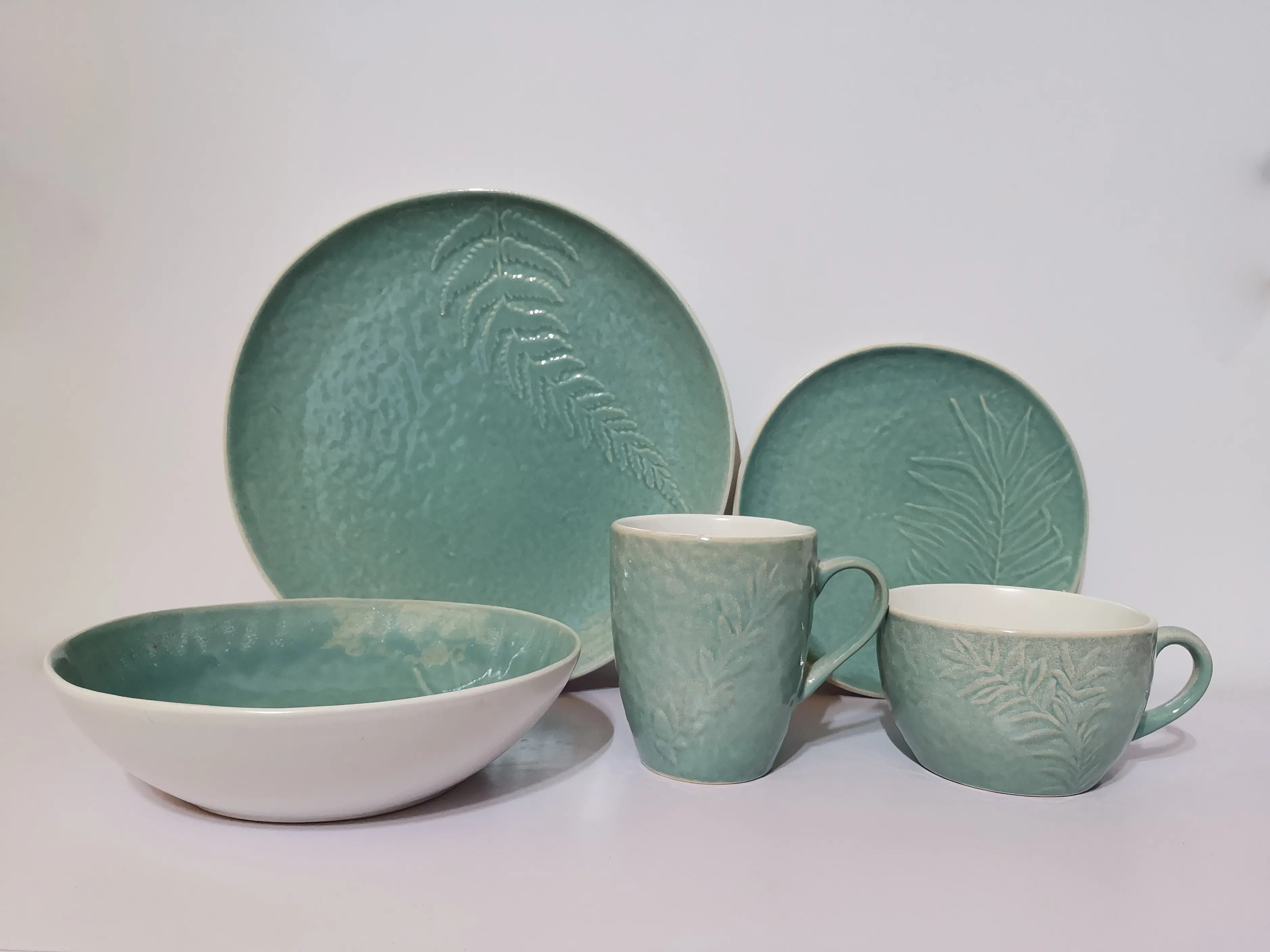 stoneware dinner ware