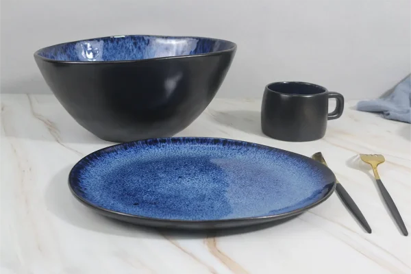 Blue reactive glaze tableware set