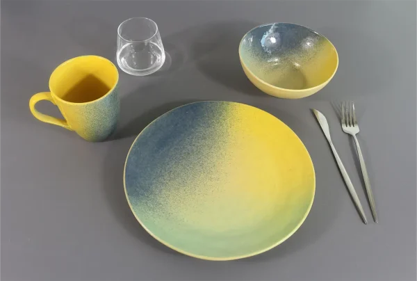 Bright colors reactive glaze tableware