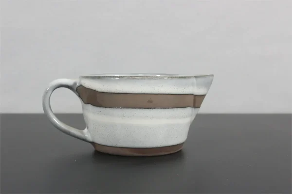 Antique glaze in raw Color clay tableware