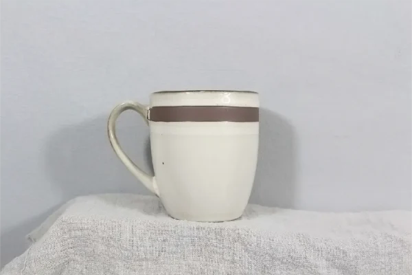 Antique glaze in raw Color clay tableware