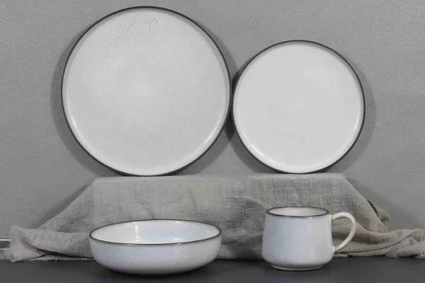 white reactive glaze on color clay 16 pcs set