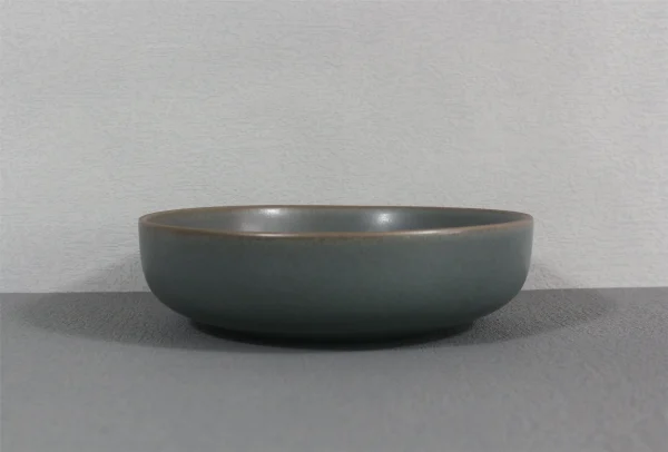 Matt green reactive glaze in stoneware(3）