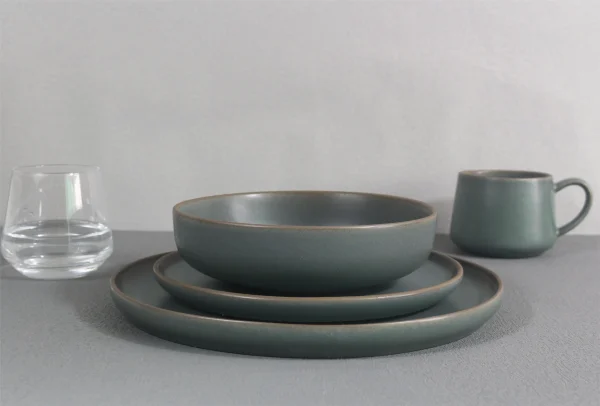 Matt green reative glaze in stoneware(5)
