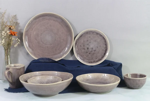 Brown reactive glaze in stoneware1
