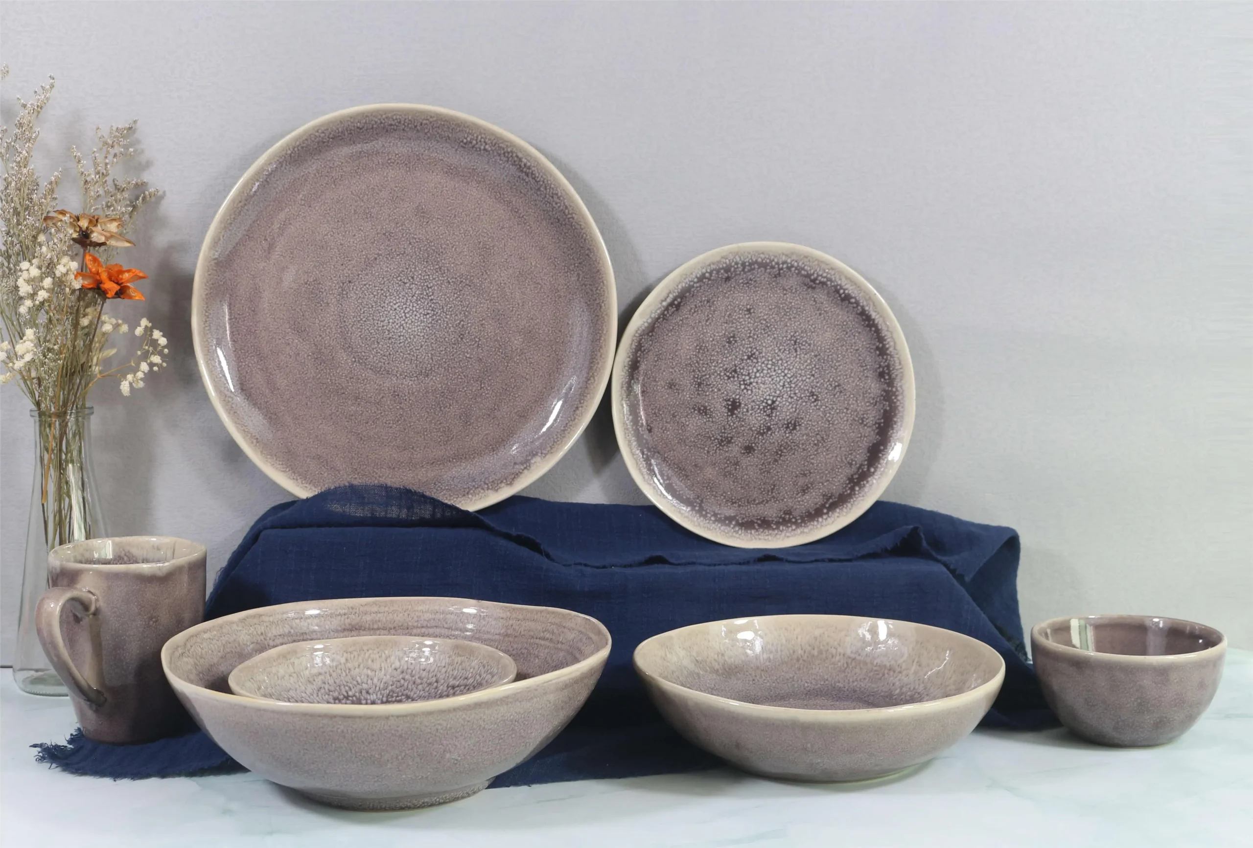 Brown reactive glaze in stoneware1